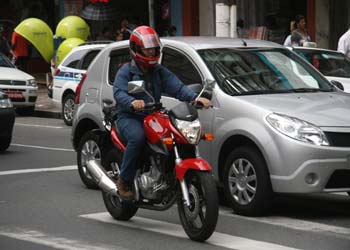 Câmara aprova projeto que regulamenta o serviço de motofrete