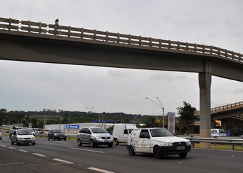 Obras no Tapetão interditam acesso à Vila Costa e Silva