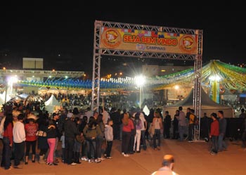 Arraiá do Nhô Tonico movimenta Praça Arautos da Paz e Campo Grande