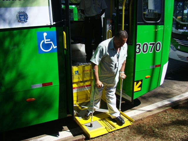 Renovação: 61 novos ônibus acessíveis entram em operação no transporte público