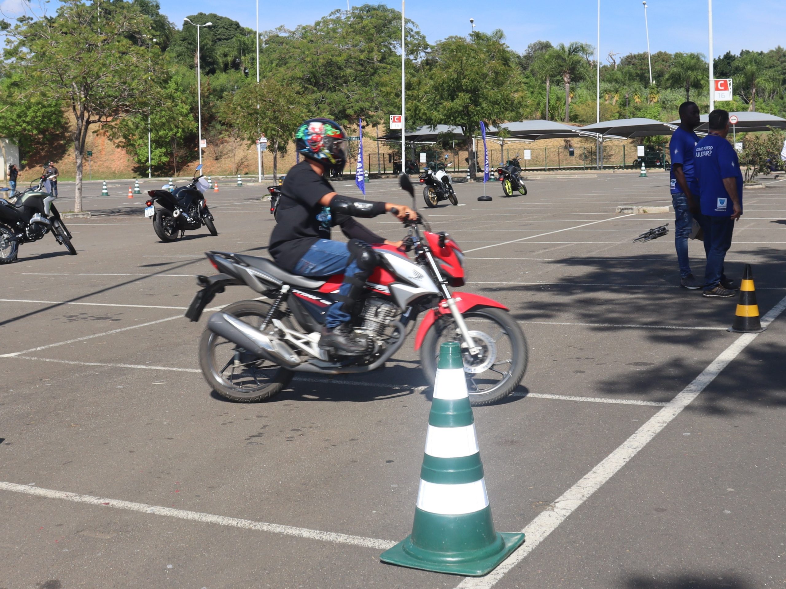 Onze vidas salvas: mortes de motociclistas caem 13% em 2024