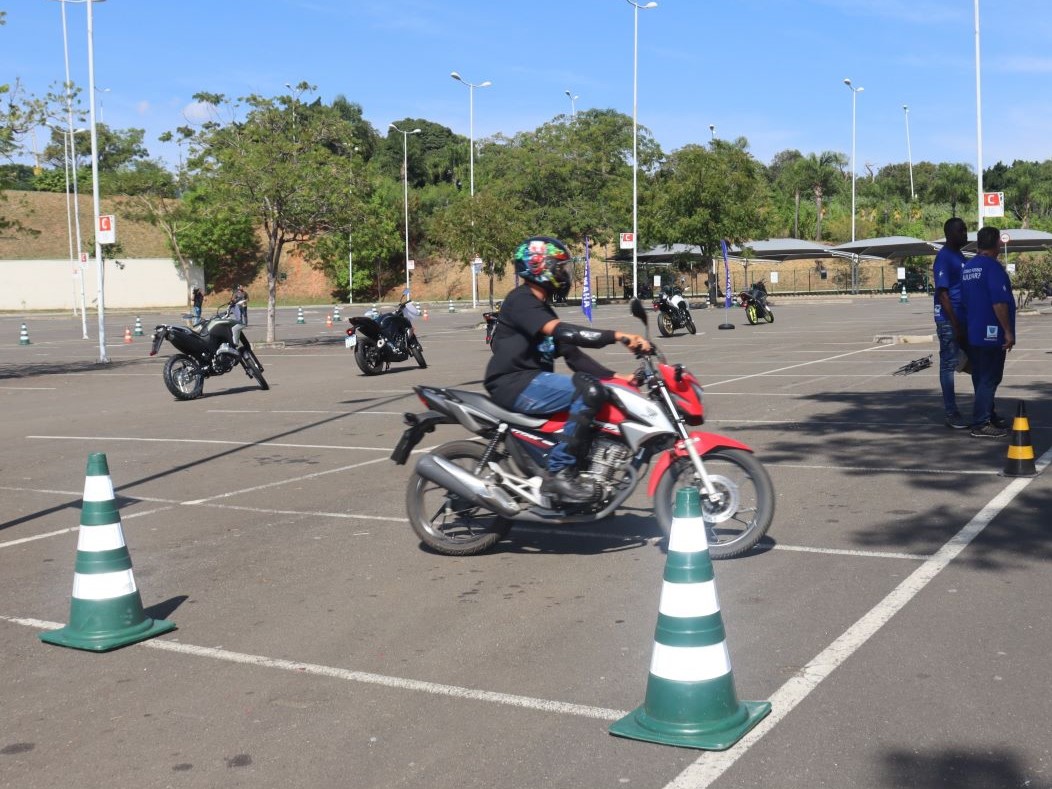 Duas vidas salvas: mortes de motociclistas caem 17% no quadrimestre