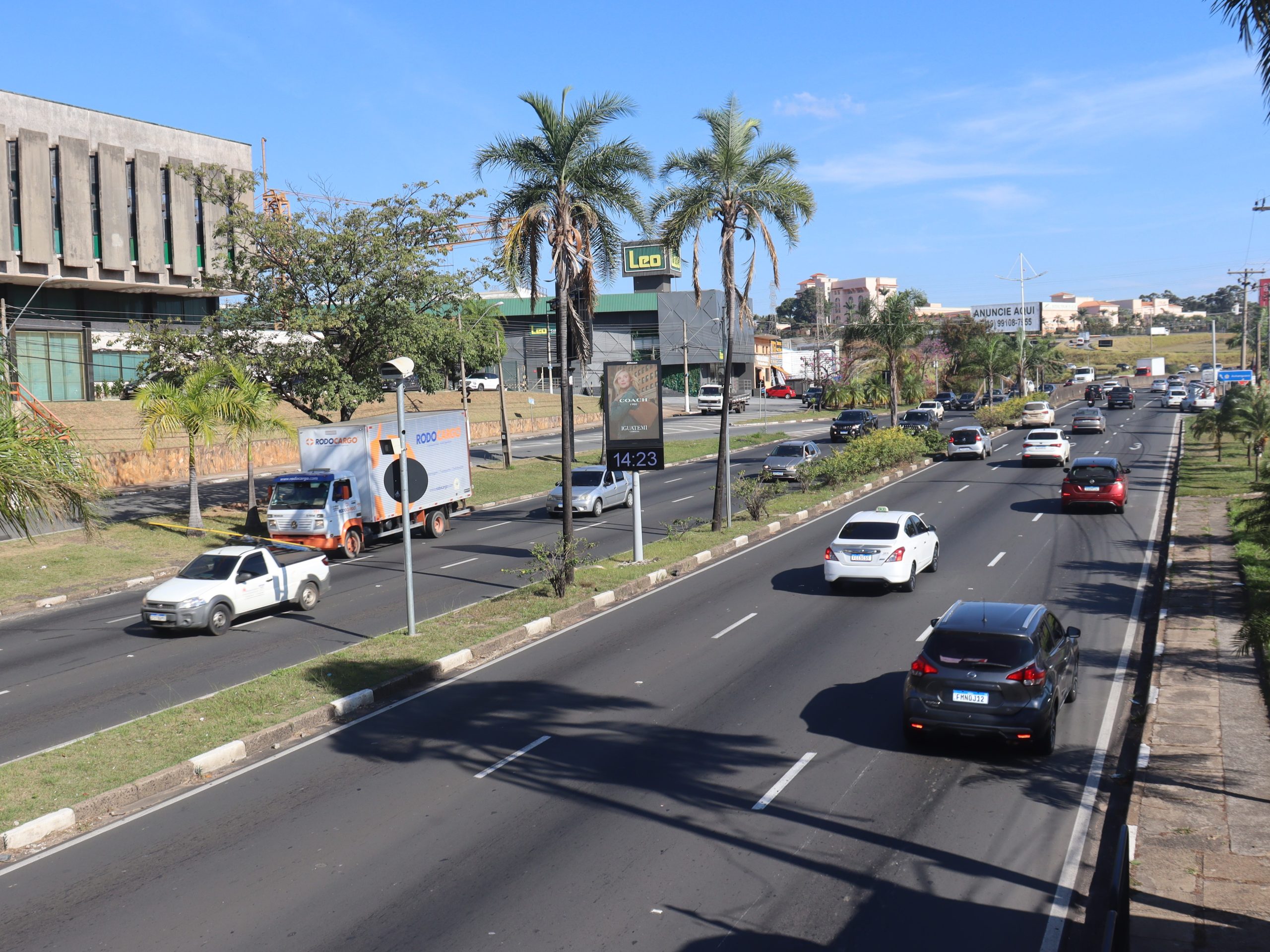 Irresponsabilidade: mais de 600 infrações por falta de habilitação foram cometidas em 2025