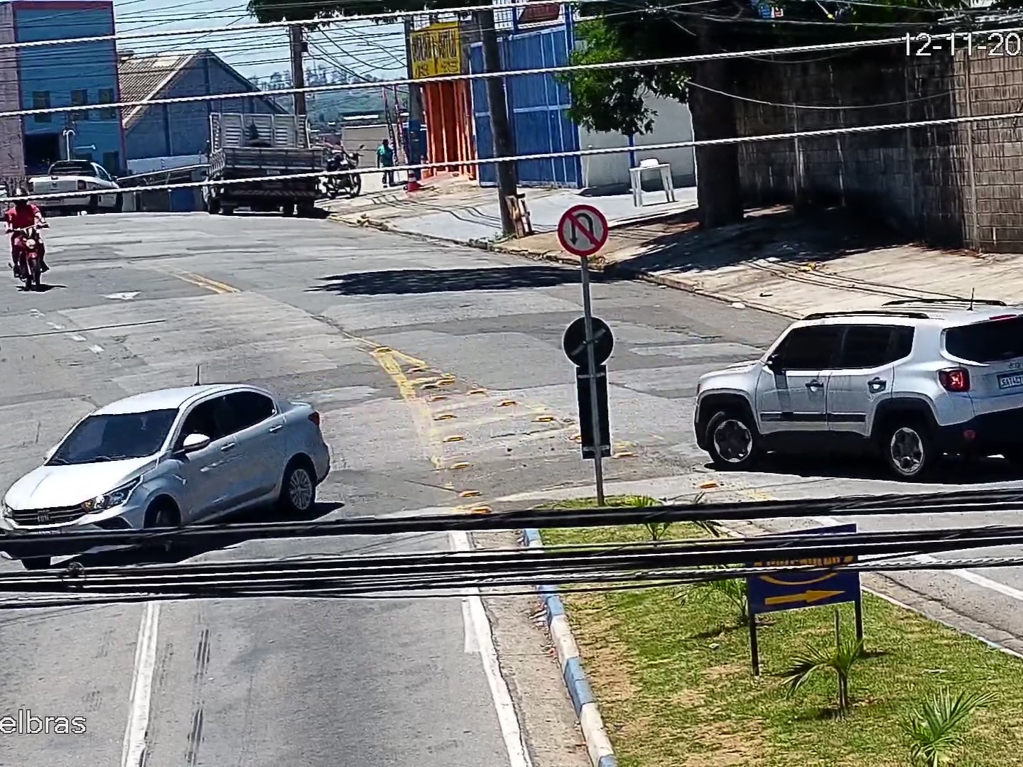 Novas câmeras Amoreiras: uso de faixa exclusiva e retorno proibido lideram infrações
