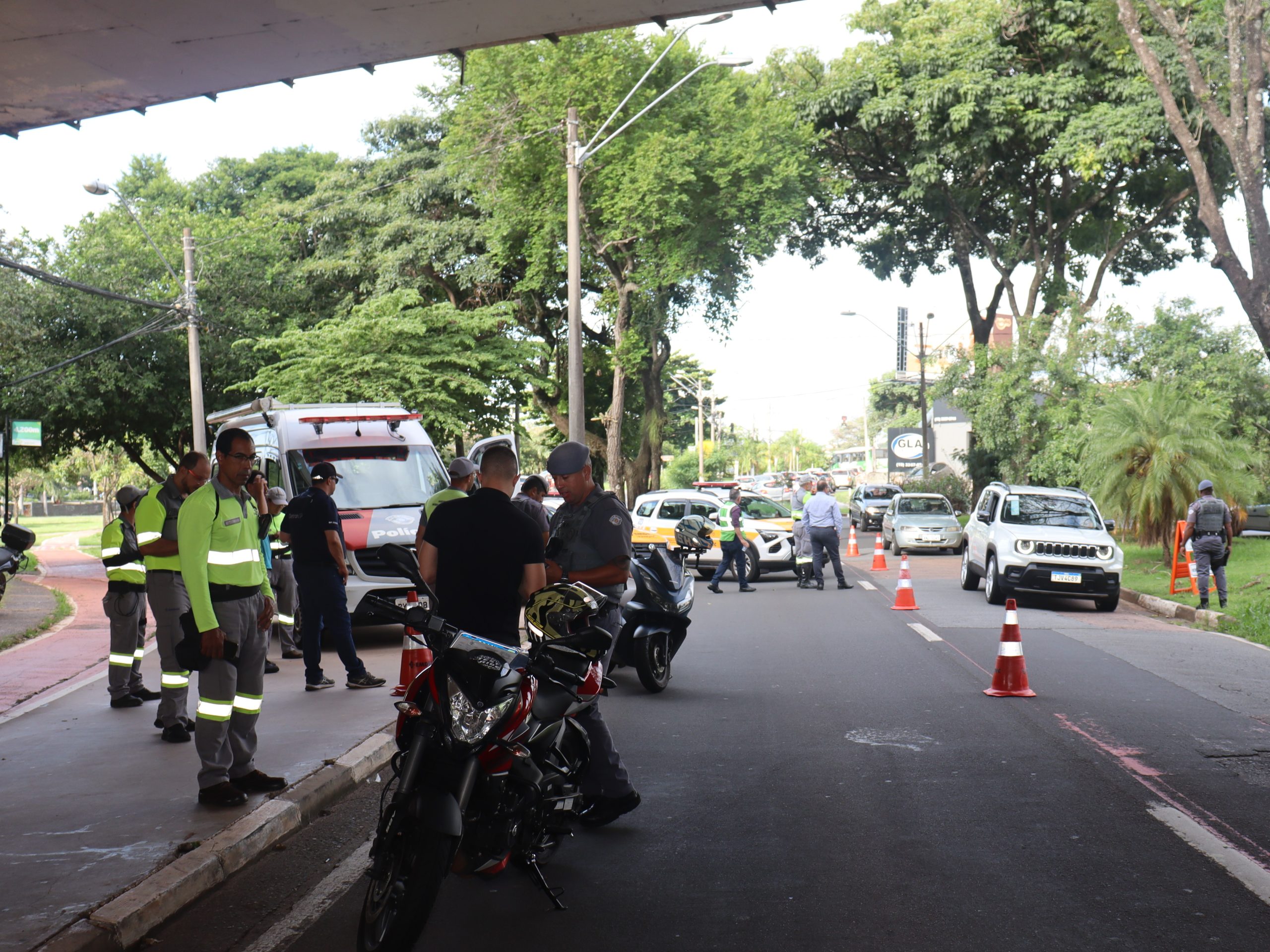 Operação Emdec/PM apreende motocicleta com 1 mil infrações e débitos de R$ 224 mil