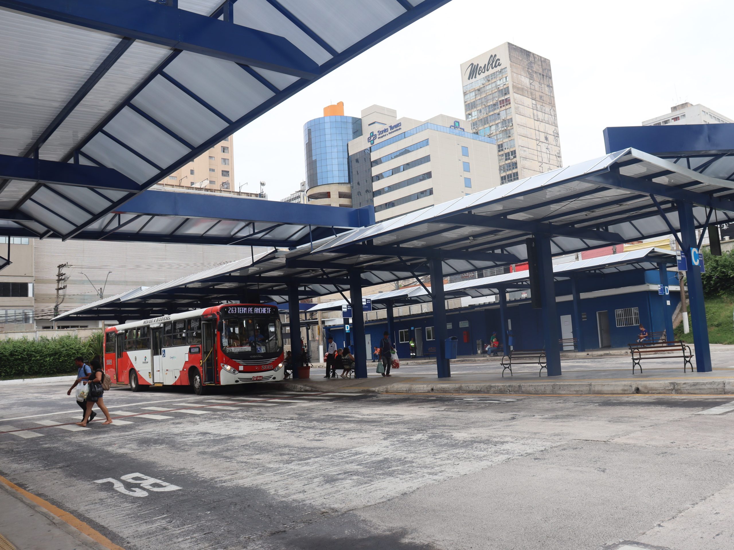 Cinco terminais terão ônibus reserva para atender aos foliões