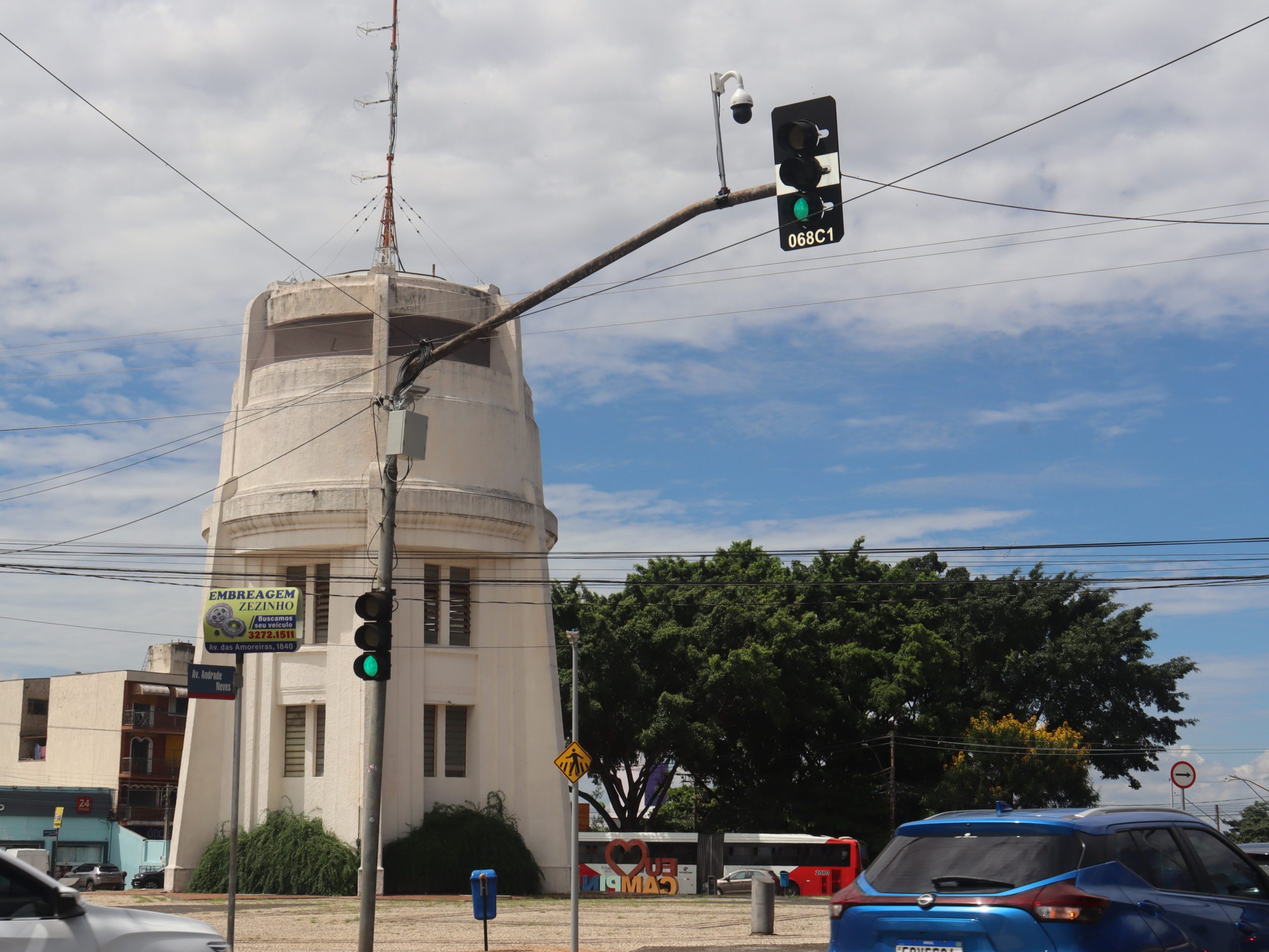Entorno da Torre do Castelo recebe câmeras para identificar condutas de risco