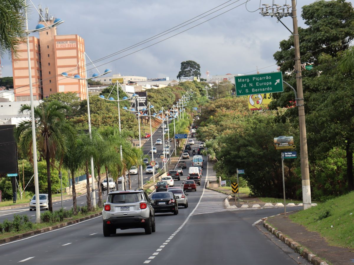 Alça de acesso da Prestes Maia para a Prefeito Magalhães Teixeira fica fechada até 31 de maio