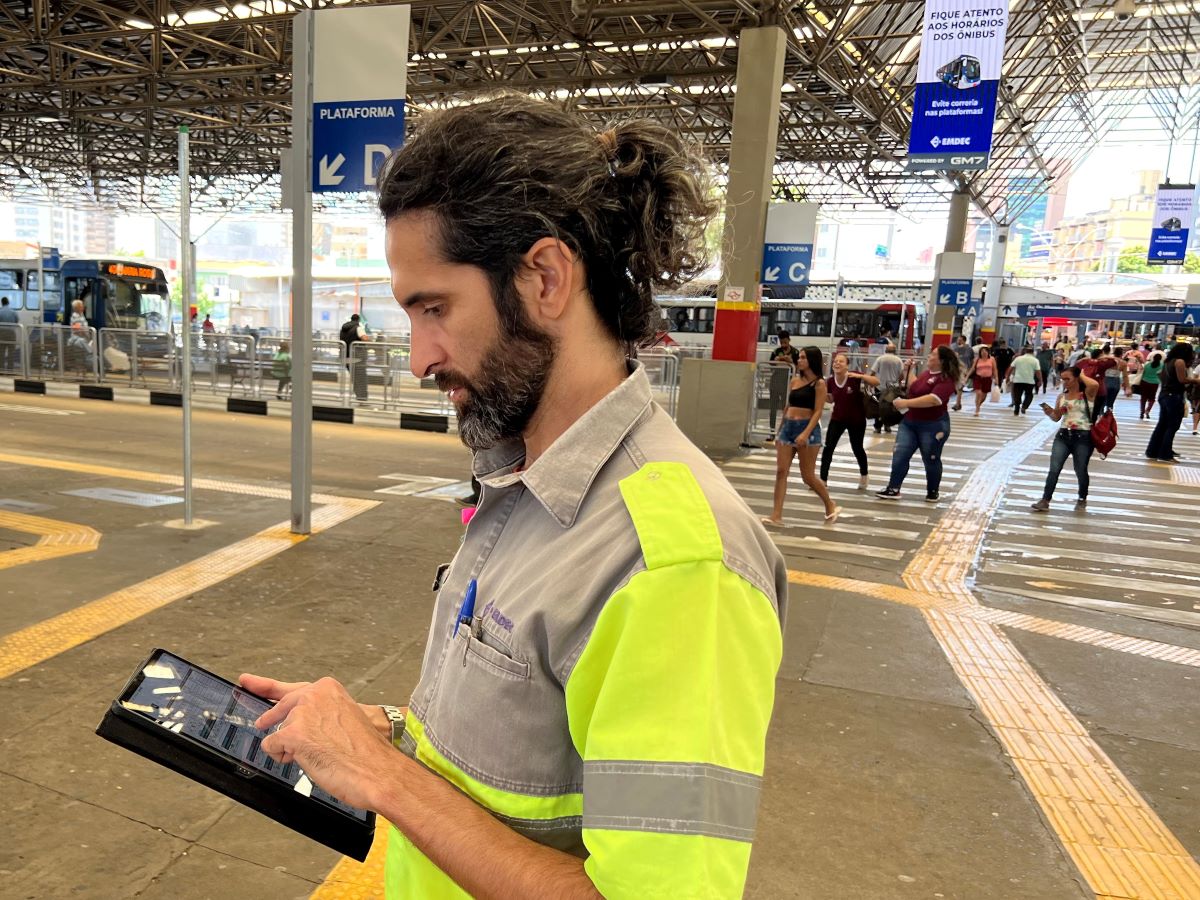 Fiscalização em linhas municipais: 1,7 milhões de ações em 2026