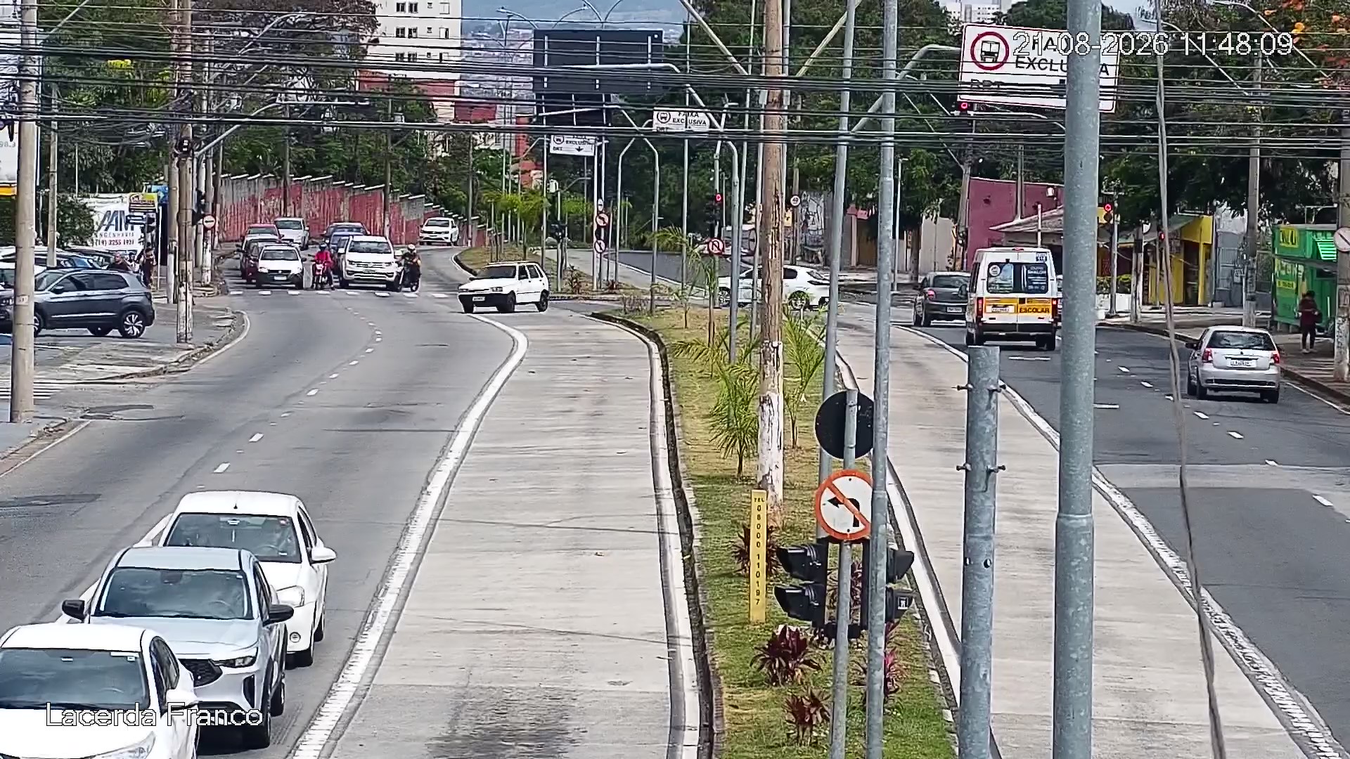 Foram 280 infrações registradas no acesso da rua Ouro para a Amoreiras; veja os flagrantes