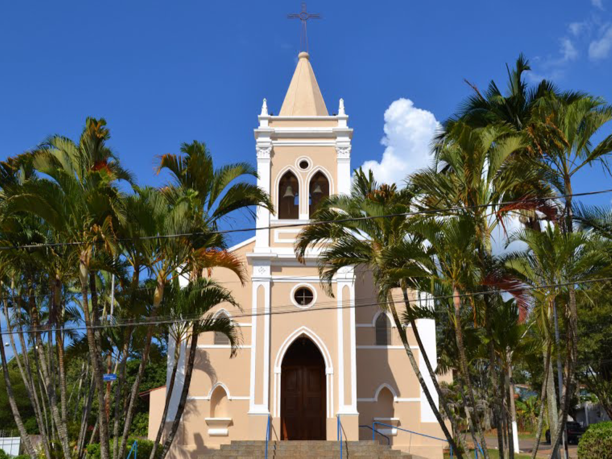Fachada da igreja de São Joaquim e São Roque, distrito de Joaquim Egídio.